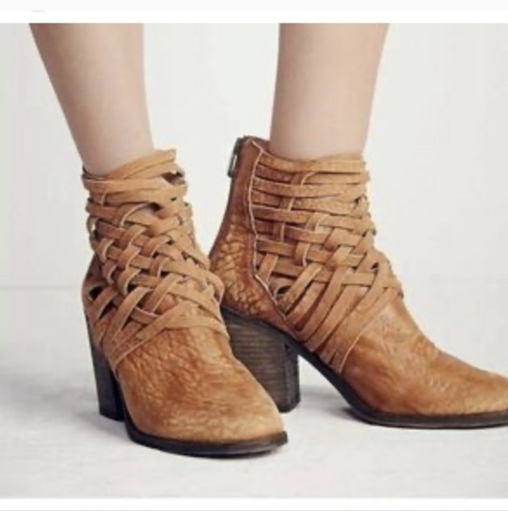 Free People Carrera Camel Braided Woven Leather Ankle Boots Size 37 Or 6